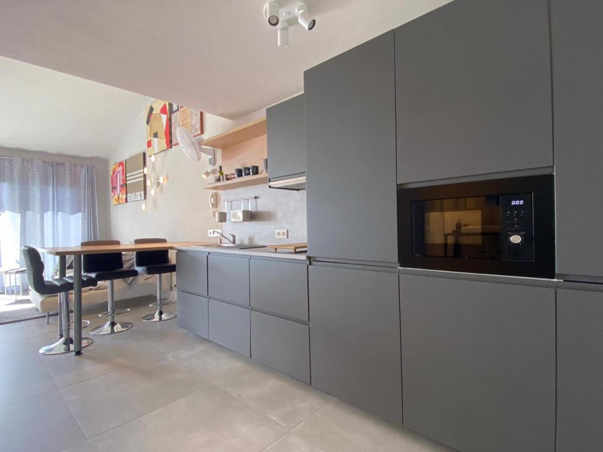 Ferienwohnung Radazul Marina Seafront 5 Exterior foto